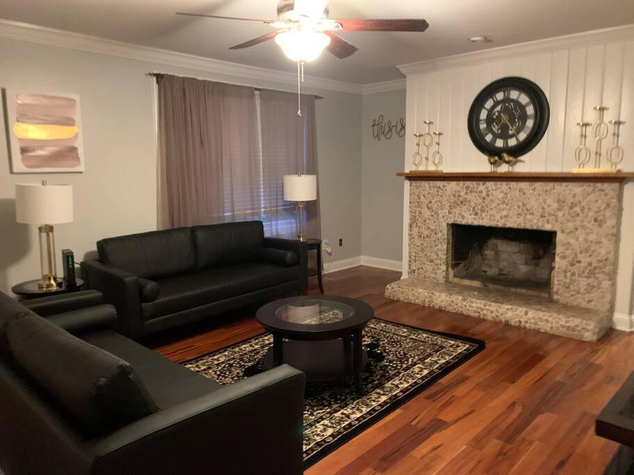 Entire Home! Waterfront And Trail-Backing! ビューフォート エクステリア 写真